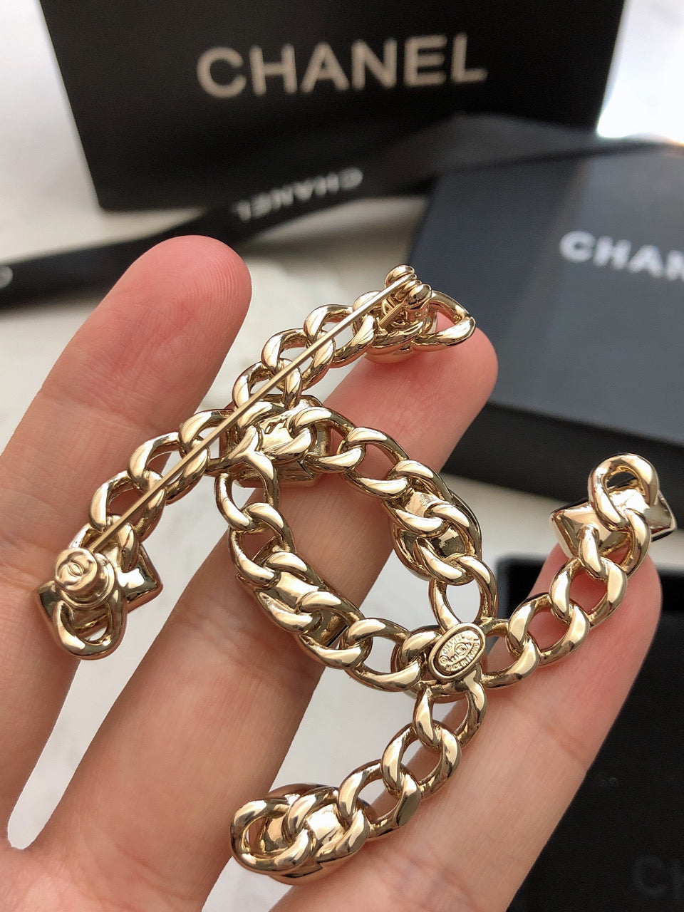 18K Chanel Crystals Strass Brooch